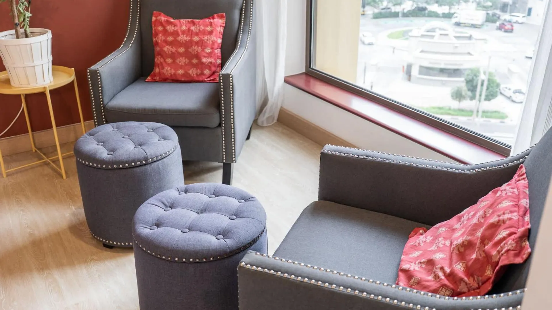 Stylish 4-Bedroom Apartment With Balcony Views In Jbr Dubai